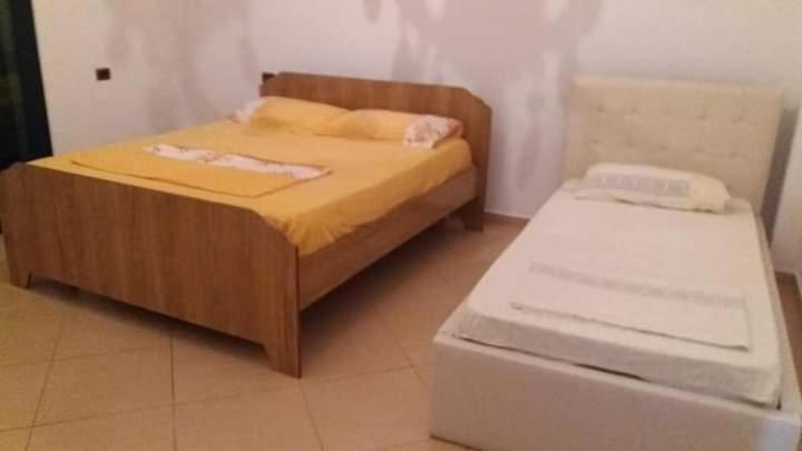 Vlora Apartments Buitenkant foto